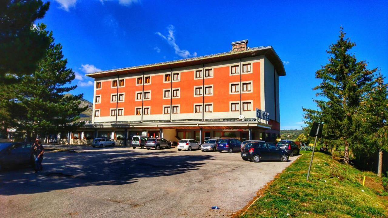 Hotel Holidays Roccaraso Esterno foto